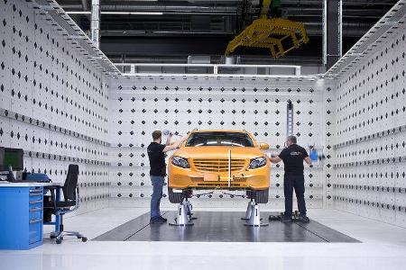 Technologiezentrum Fahrzeugsicherheit (TFS) Daimler, Crashtest