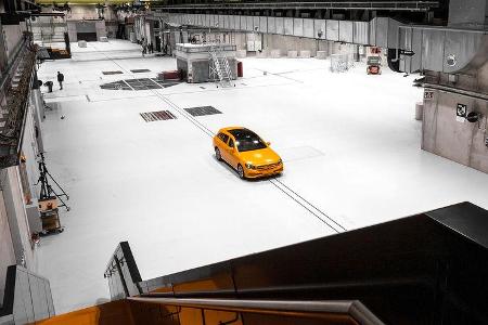 Technologiezentrum Fahrzeugsicherheit (TFS) Daimler, Crashtest