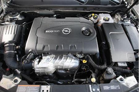 Opel Insignia, Motor
