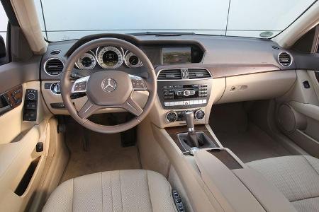Mercedes 250 CDI, Cockpit, Lenkrad
