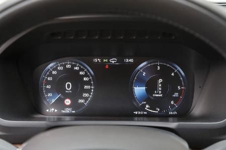 Volvo XC90 D5, Rundinstrumente