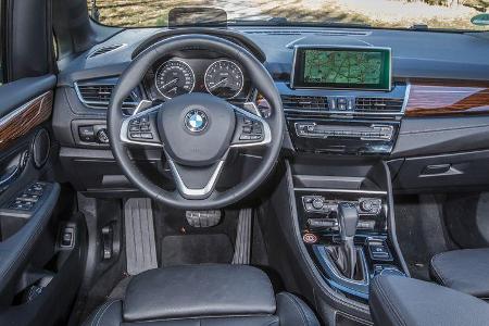 BMW 220i Active Tourer, Cockpit