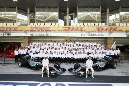 Mercedes AMG F1 - Teamfoto - GP Abu Dhabi 2016 - Formel 1 Mercedes AMG F1 - Teamfoto - GP Abu Dhabi 2016 - Formel 1