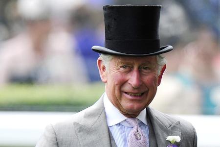 Herzlichen Glückwunsch, Prinz Charles! Er feiert am 14. November seinen 70. Geburtstag und ist damit der älteste Thronfolger... Herzlichen Glückwunsch, Prinz Charles! Er feiert am 14. November seinen 70. Geburtstag und ist damit der älteste Thronfolger...