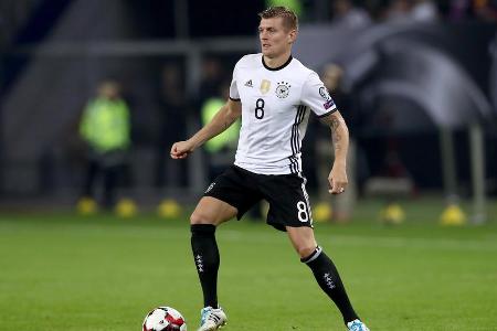 Sollte eigentlich das Herz der DFB-Elf sein, der Madrid-Star fiel für die WM-Qualifikationsspiele jedoch aus. Kroos war mit ...