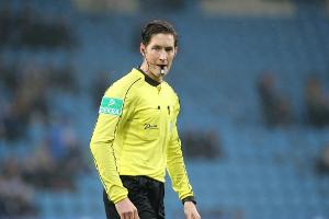 Schiris Jöllenbeck und Reichel steigen 2021/22 in die Bundesliga auf