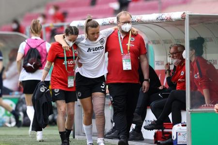 Kreuzbandriss: Eintracht-Kapitänin Pawollek fällt lange aus Kreuzbandriss: Eintracht-Kapitänin Pawollek fällt lange aus