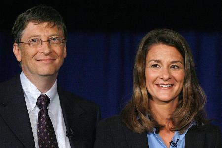 Bill und Melinda Gates teilen ihr Vermögen untereinander auf. Bill und Melinda Gates teilen ihr Vermögen untereinander auf.