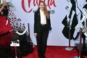 US-Schauspielerin Emma Stone (M.) bei der "Cruella"-Premiere in L.A.