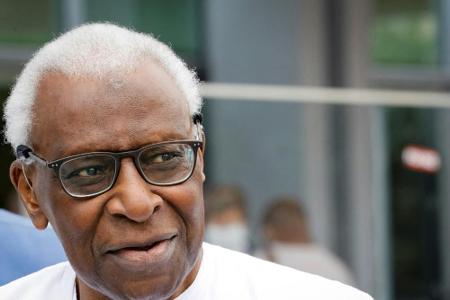 Fußballklub zahlt Kaution: Verurteilter Diack kann Frankreich verlassen Fußballklub zahlt Kaution: Verurteilter Diack kann Frankreich verlassen