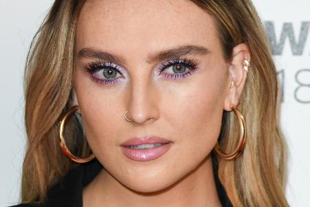 Little-Mix-Sängerin Perrie Edwards erwartet ihren ersten Nachwuchs mit Fußballer Alex Oxlade-Chamberlain. Little-Mix-Sängerin Perrie Edwards erwartet ihren ersten Nachwuchs mit Fußballer Alex Oxlade-Chamberlain.