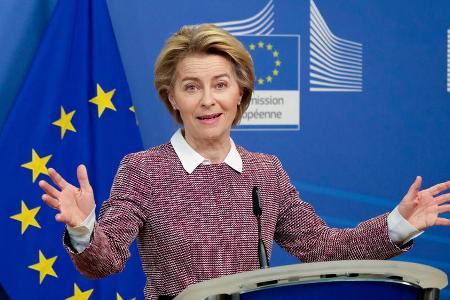 Ursula von der Leyen kann sich über ihr erstes Enkelkind freuen. Ursula von der Leyen kann sich über ihr erstes Enkelkind freuen.