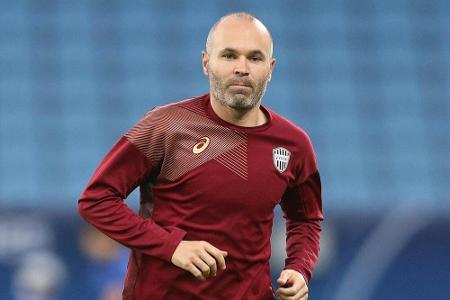 Ex-Weltmeister Iniesta verlängert bei Vissel Kobe Ex-Weltmeister Iniesta verlängert bei Vissel Kobe