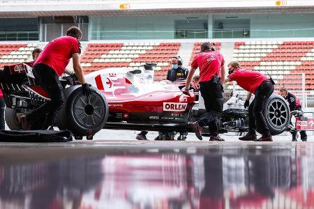 Alfa Romeo - 18 Zoll - Reifentest - Pirelli - Radkappe - Barcelona - 2021