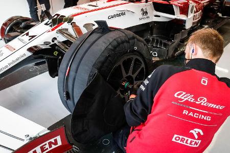 Alfa Romeo - 18 Zoll - Reifentest - Pirelli - Radkappe - Barcelona - 2021