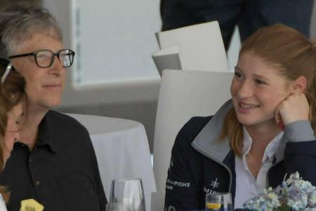 Jennifer Gates mit ihrem Vater Bill Gates bei einem Reitturnier im April 2019. Jennifer Gates mit ihrem Vater Bill Gates bei einem Reitturnier im April 2019.