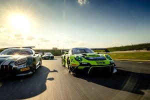 Saisonstart des ADAC GT Masters: Titelverteidiger Engelhart/Ammermüller nun Konkurrenten