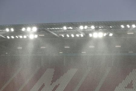 Unwetter beeinträchtigt Partie zwischen Mainz und Dortmund Unwetter beeinträchtigt Partie zwischen Mainz und Dortmund