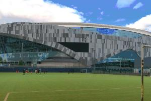 Krankenhaus-Mitarbeiter dürfen im Tottenham-Stadion spielen