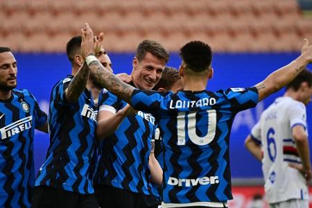 Kalte Dusche: Inter-Stars sollen auf zwei Monatsgehälter verzichten Kalte Dusche: Inter-Stars sollen auf zwei Monatsgehälter verzichten