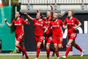 Remis im "Showdown um die Schale": Bayern-Frauen greifen nach dem Titel