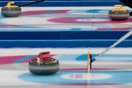 Curling: Mixed-Team bei WM mit Niederlage und Sieg am Dienstag Curling: Mixed-Team bei WM mit Niederlage und Sieg am Dienstag