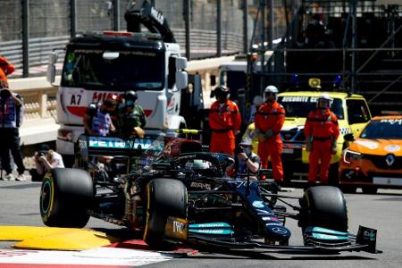 Ein Fall für die Werkstatt: Bottas' Problemrad klemmte hartnäckig
