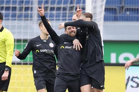 3. Liga: Rostock vor Zweitliga-Rückkehr - Schanzer drehen Spiel 3. Liga: Rostock vor Zweitliga-Rückkehr - Schanzer drehen Spiel