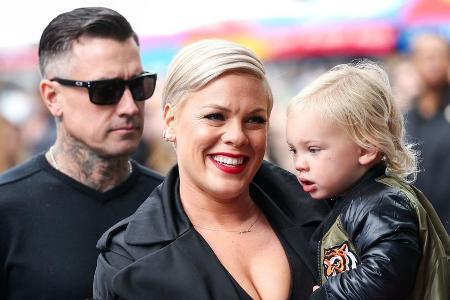 Pink und ihr Sohn Jameson erkrankten im März 2020 am Coronavirus. Pink und ihr Sohn Jameson erkrankten im März 2020 am Coronavirus.