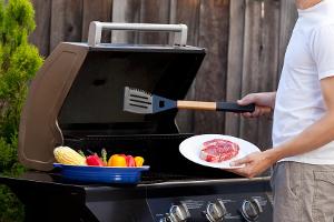 Ein Gasgrill "ist schnell, einfach zu kontrollieren und sauber"