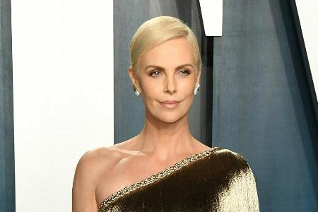 Charlize Theron arbeitet seit einigen Jahren nicht nur als Schauspielerin, sondern auch als Filmproduzentin. Charlize Theron arbeitet seit einigen Jahren nicht nur als Schauspielerin, sondern auch als Filmproduzentin.