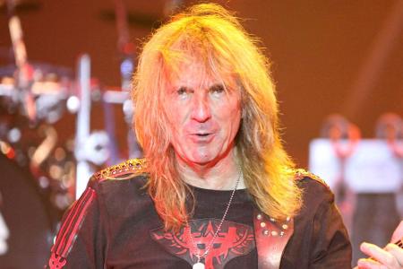 Judas-Priest-Gitarrist Glenn Tipton (71) traf im vergangenen Jahr ein schwerer Schicksalsschlag. Seine Parkinson-Krankheit w...