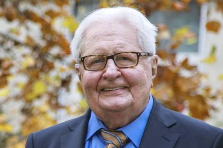 Auch der ehemalige SPD-Chef Hans Jochen Vogel (93) leidet an der unheilbaren Nervenkrankheit. Der frühere Politiker wollte m...