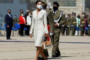 Letizia von Spanien recycelt 15 Jahre alte Tweed-Robe