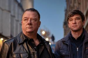 Zum "Polizeiruf 110"-Jubiläum gibt es ein neues Team: Kommissar Henry Koitzsch (Peter Kurth) und Kommissar Michael Lehmann (...