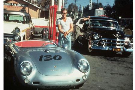 James Dean mit seinem Porsche 550 Spyder James Dean mit seinem Porsche 550 Spyder