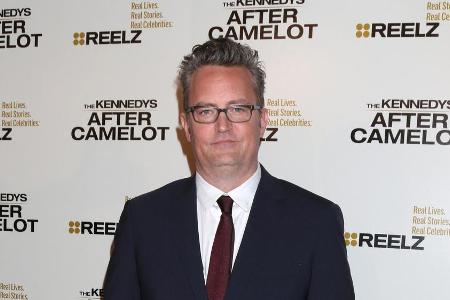 Hat sich Matthew Perry mit seinen Hat sich Matthew Perry mit seinen
