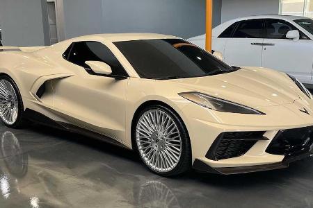 Diese rentnerbeige Corvette C8 ist … interessant Diese rentnerbeige Corvette C8 ist … interessant