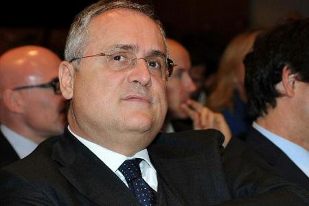 Lazio-Chef Lotito muss sich von Zweitligist Salernitana trennen Lazio-Chef Lotito muss sich von Zweitligist Salernitana trennen