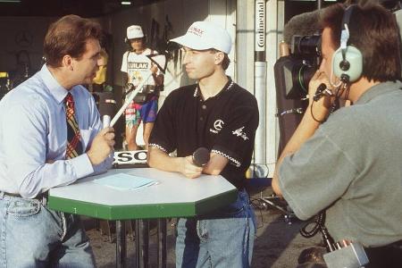 Vor über 28 Jahren beginnt die Formel-1-Karriere von Kai Ebel. Der RTL-Reporter, hier 1994 im Gespräch mit Heinz-Harald Fren... Vor über 28 Jahren beginnt die Formel-1-Karriere von Kai Ebel. Der RTL-Reporter, hier 1994 im Gespräch mit Heinz-Harald Fren...