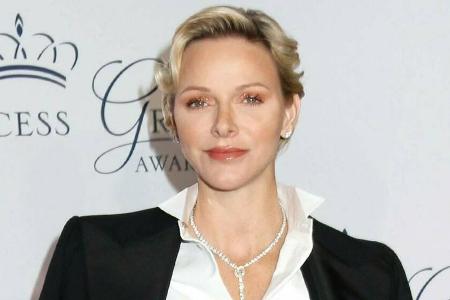 Charlène von Monaco zeigte sich in den vergangenen Jahren mit verschiedenen Frisuren Charlène von Monaco zeigte sich in den vergangenen Jahren mit verschiedenen Frisuren