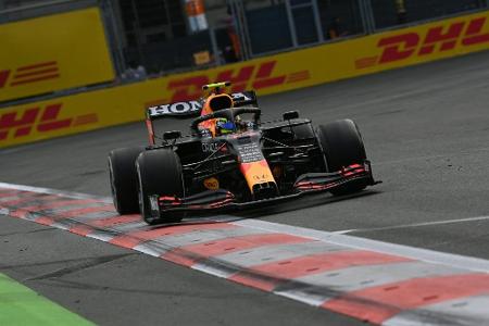 Formel 1: Perez gewinnt nach Verstappen-Drama vor Vettel Formel 1: Perez gewinnt nach Verstappen-Drama vor Vettel