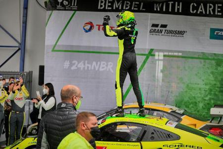Kévin Estre -Porsche 911 GT3 R - Manthey-Racing - Startnummer #911 - 24h-Rennen Nürburgring - Nürburgring-Nordschleife - 6. ... Kévin Estre -Porsche 911 GT3 R - Manthey-Racing - Startnummer #911 - 24h-Rennen Nürburgring - Nürburgring-Nordschleife - 6. ...