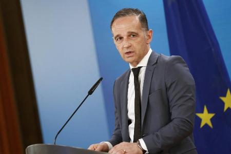 Regenbogen-Entscheidung: Auch Außenminister Maas kritisiert die UEFA Regenbogen-Entscheidung: Auch Außenminister Maas kritisiert die UEFA