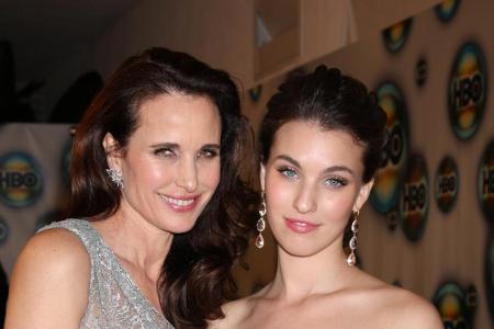 Rainey Qualley (31) mausert sich immer mehr zu einer der angesagtesten Schauspielerinnen Hollywoods. Kein Wunder, wenn die M...