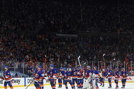 NHL: Islanders ziehen als drittes Team ins Halbfinale ein NHL: Islanders ziehen als drittes Team ins Halbfinale ein