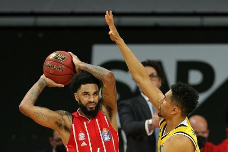 Sieg in Berlin: Bayern-Basketballer gleichen Finalserie aus Sieg in Berlin: Bayern-Basketballer gleichen Finalserie aus