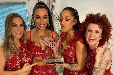 Die No Angels freuen sich über ihre Spitzenplatzierung in den Album-Charts Die No Angels freuen sich über ihre Spitzenplatzierung in den Album-Charts
