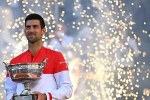 Djokovic schenkt jungem Fan seinen Schläger: "Er hat mich gecoacht"