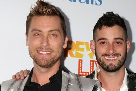 Lance Bass (li.) und Michael Turchin gründen eine Familie. Lance Bass (li.) und Michael Turchin gründen eine Familie.